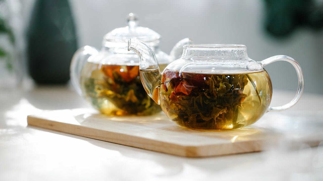 泡茶時為什么茶葉會浮在水面？深圳農產品配送公司與您談一談